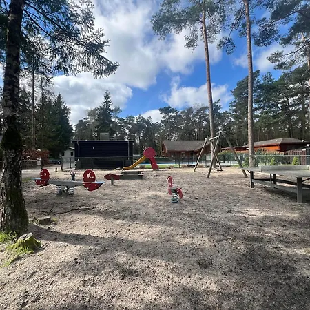 Kindvriendelijk Chalet Alpina Op De Veluwe 假日公园 Doornspijk